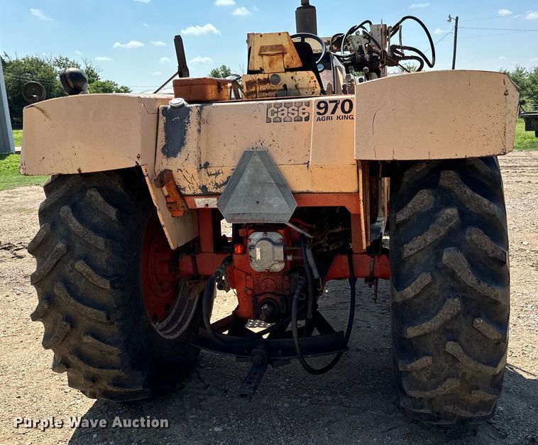 image for item MU9828 1970 Case 970 Agri King tractor