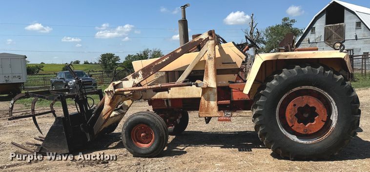 image for item MU9828 1970 Case 970 Agri King tractor