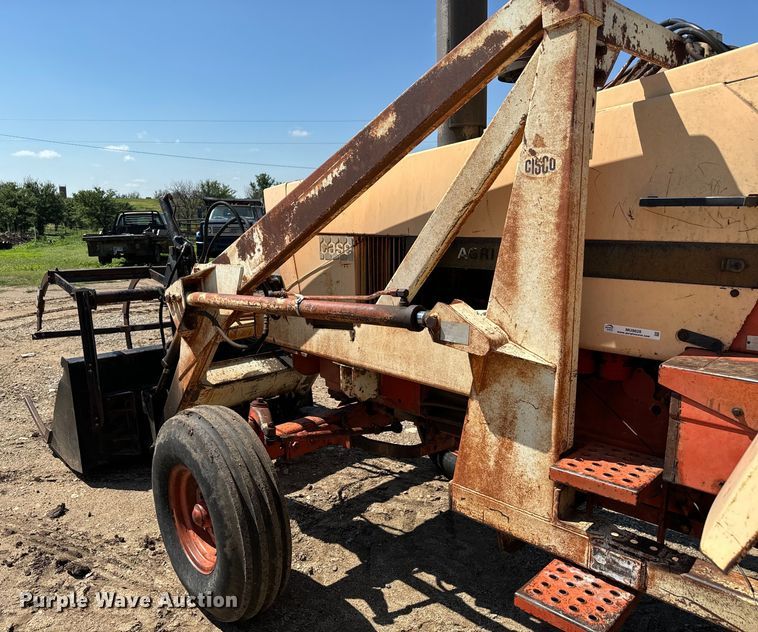 image for item MU9828 1970 Case 970 Agri King tractor