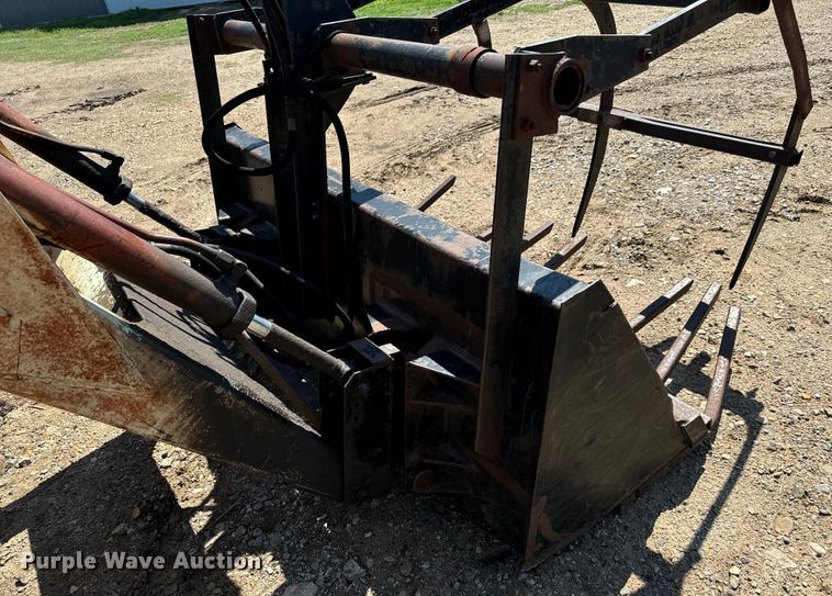 image for item MU9828 1970 Case 970 Agri King tractor