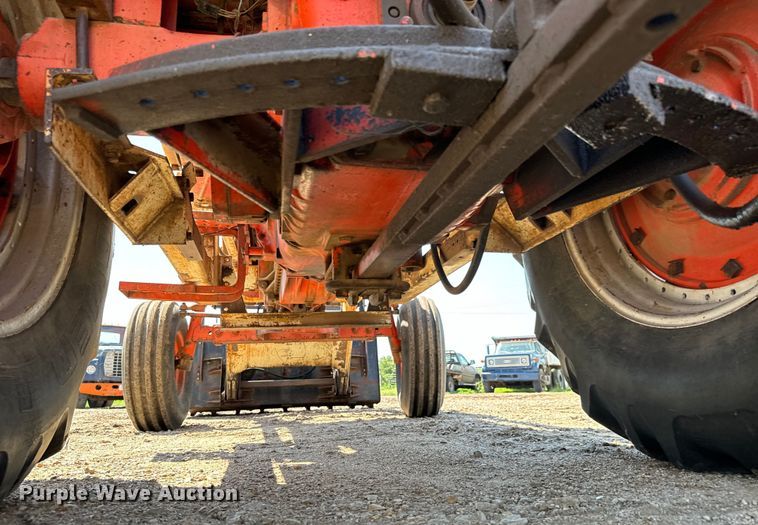 image for item MU9828 1970 Case 970 Agri King tractor