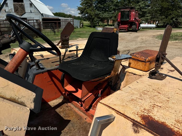 image for item MU9828 1970 Case 970 Agri King tractor