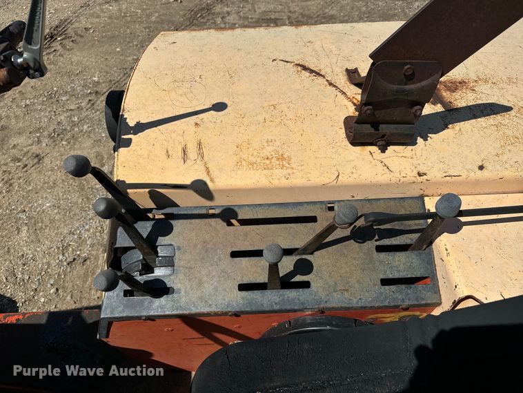 image for item MU9828 1970 Case 970 Agri King tractor