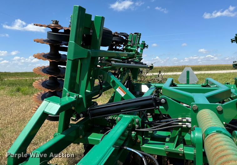 image for item MU9830 2015 Great Plains 1800 Turbo Max vertical tillage