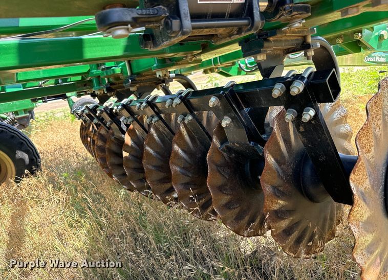 image for item MU9830 2015 Great Plains 1800 Turbo Max vertical tillage