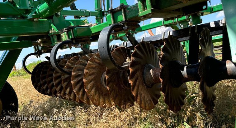 image for item MU9830 2015 Great Plains 1800 Turbo Max vertical tillage