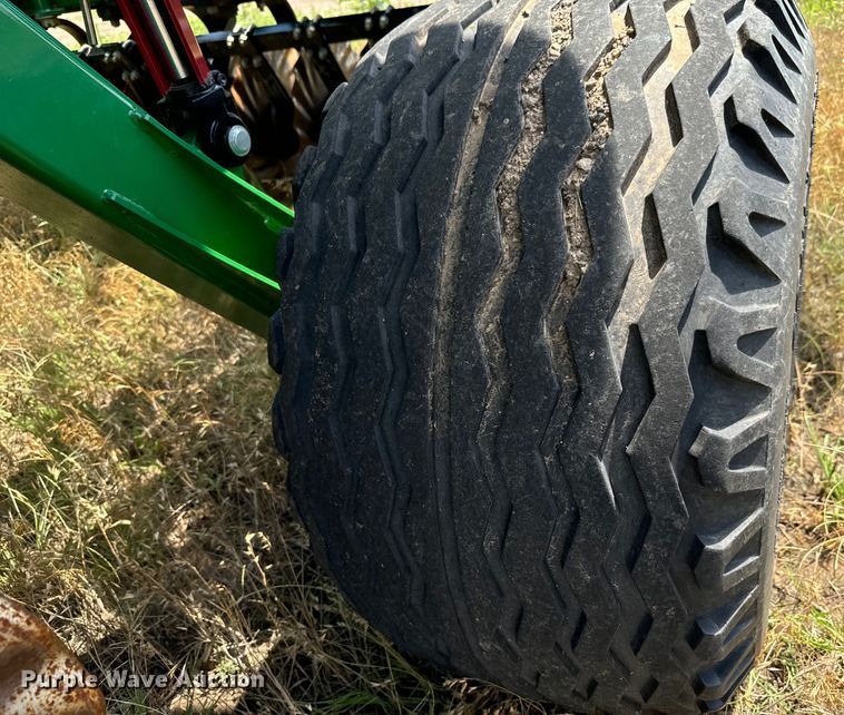 image for item MU9830 2015 Great Plains 1800 Turbo Max vertical tillage