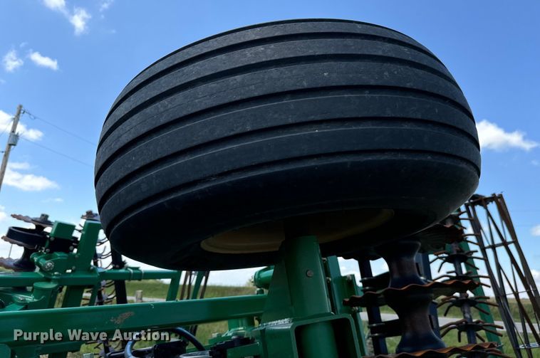 image for item MU9830 2015 Great Plains 1800 Turbo Max vertical tillage