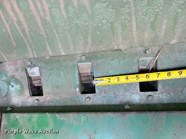 image for item MU9831 2003 John Deere 1590 grain drill