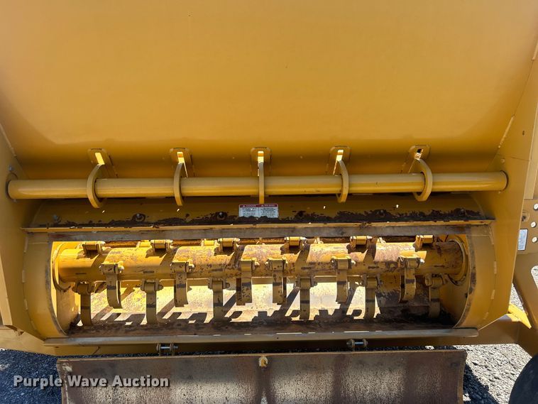 image for item NB9432 Haybuster 2650 bale processor