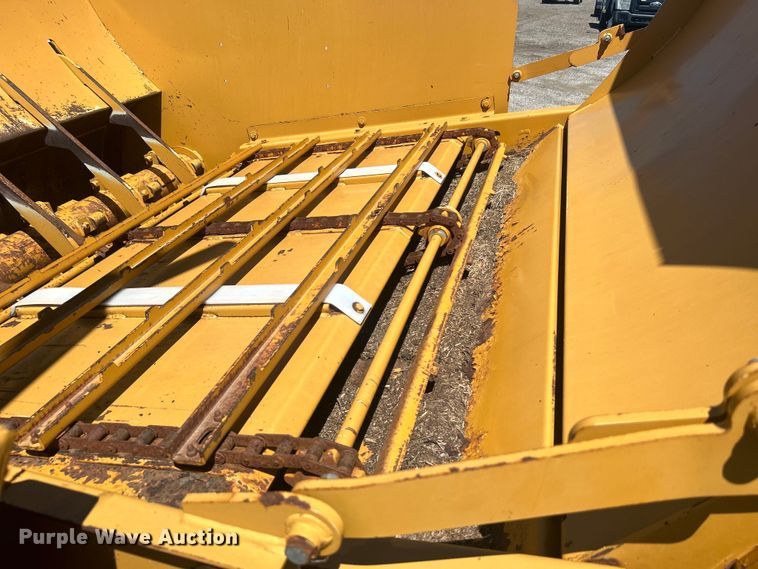 image for item NB9432 Haybuster 2650 bale processor