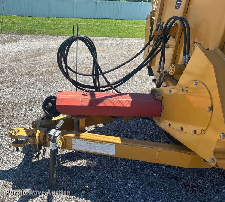 image for item NB9432 Haybuster 2650 bale processor