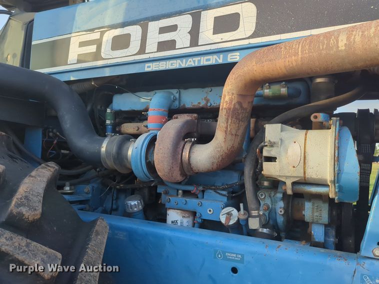 image for item NG9886 1993 Ford Versatile 876 4WD tractor