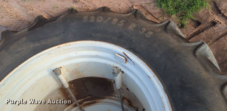 image for item NG9886 1993 Ford Versatile 876 4WD tractor