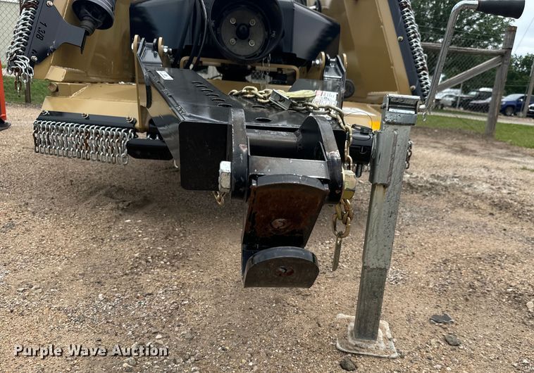 image for item NL9964 Land Pride batwing rotary mower