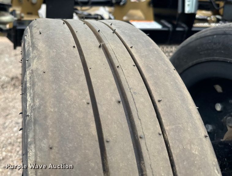 image for item NL9964 Land Pride batwing rotary mower