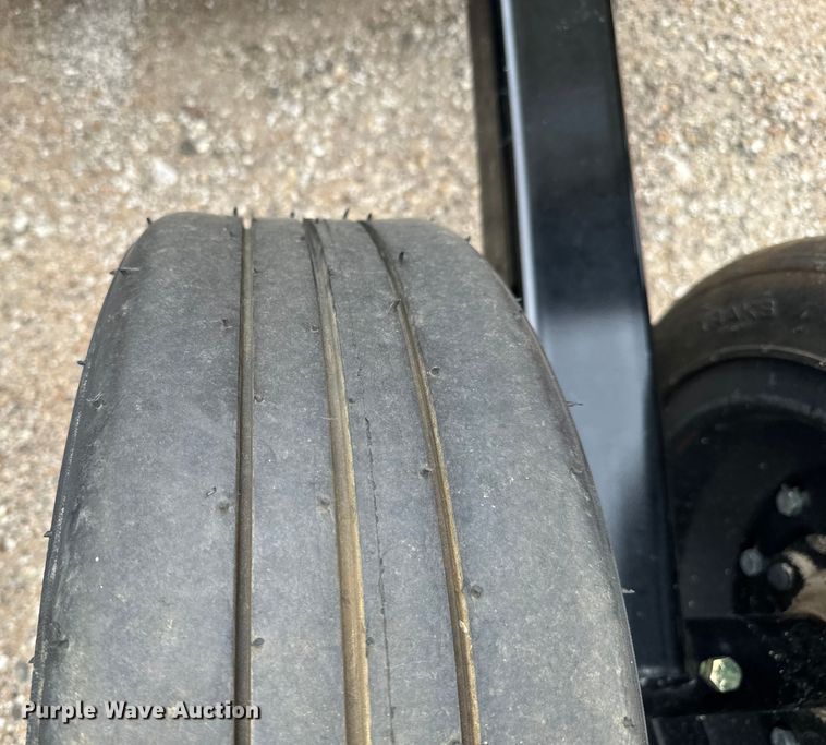 image for item NL9964 Land Pride batwing rotary mower