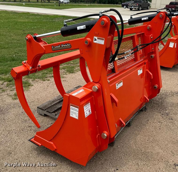 image for item NL9965 Land Pride  GB2084 grapple bucket