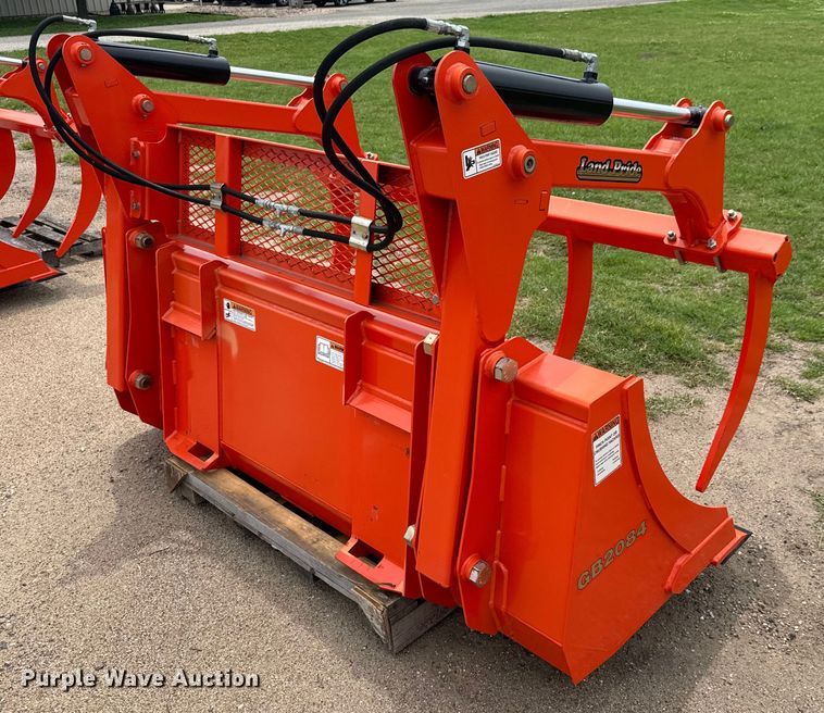 image for item NL9966 Land Pride  GB2084 grapple bucket
