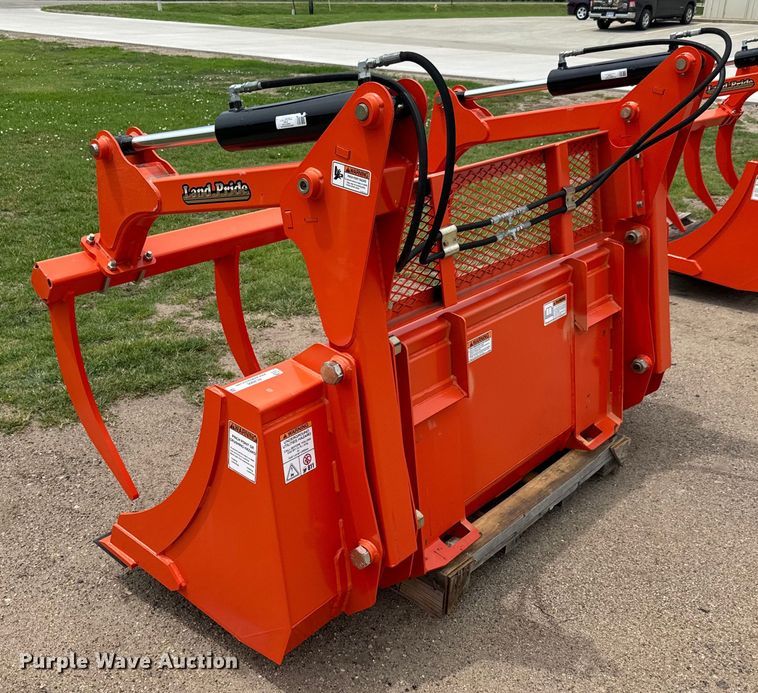 image for item NL9966 Land Pride  GB2084 grapple bucket