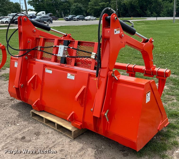 image for item NL9968 Land Pride GBE30108 grapple bucket