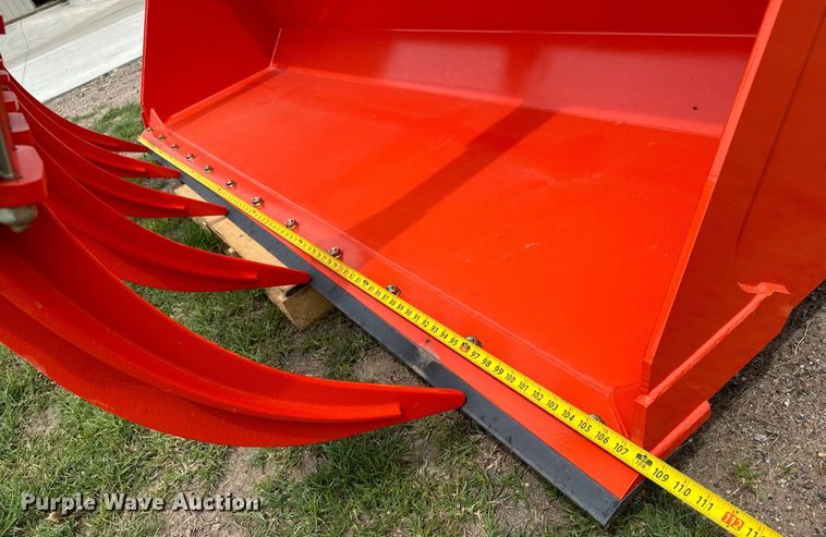 image for item NL9968 Land Pride GBE30108 grapple bucket