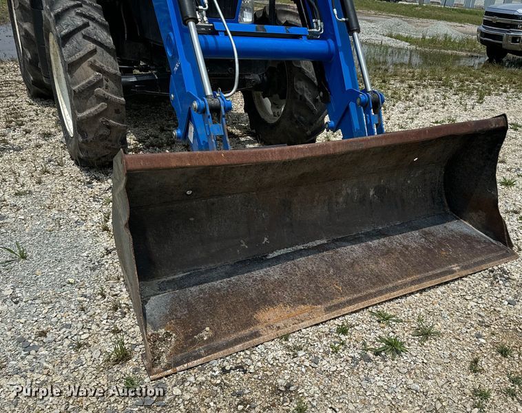 image for item NQ9567 2019 New Holland Powerstar 100 MFWD tractor