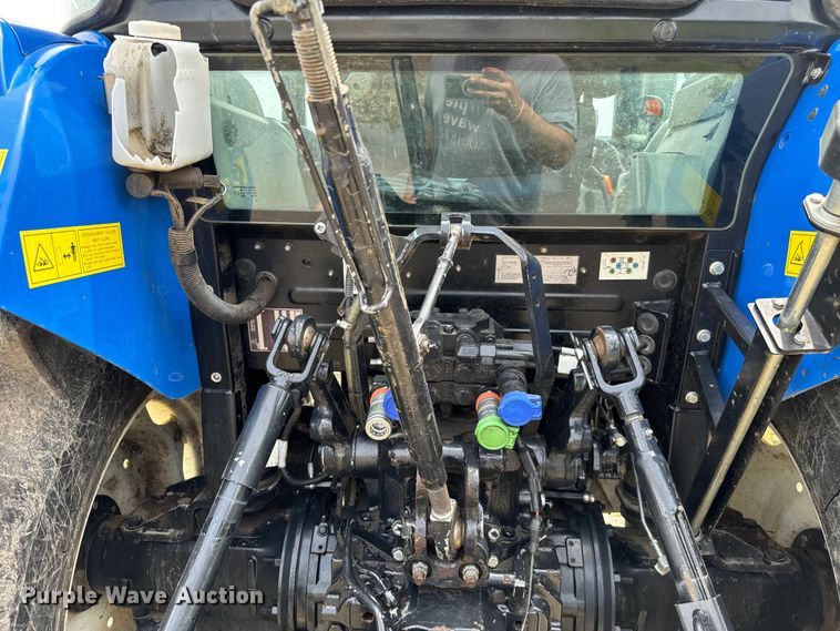 image for item NQ9567 2019 New Holland Powerstar 100 MFWD tractor