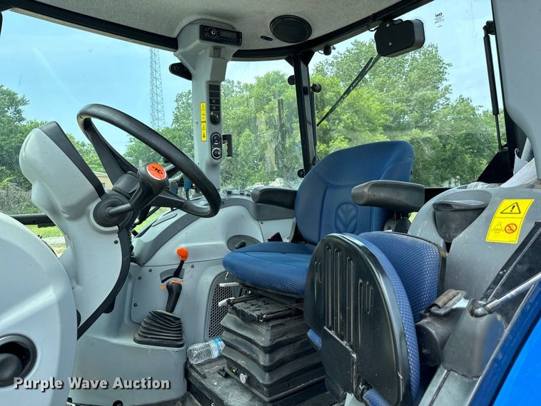 image for item NQ9567 2019 New Holland Powerstar 100 MFWD tractor