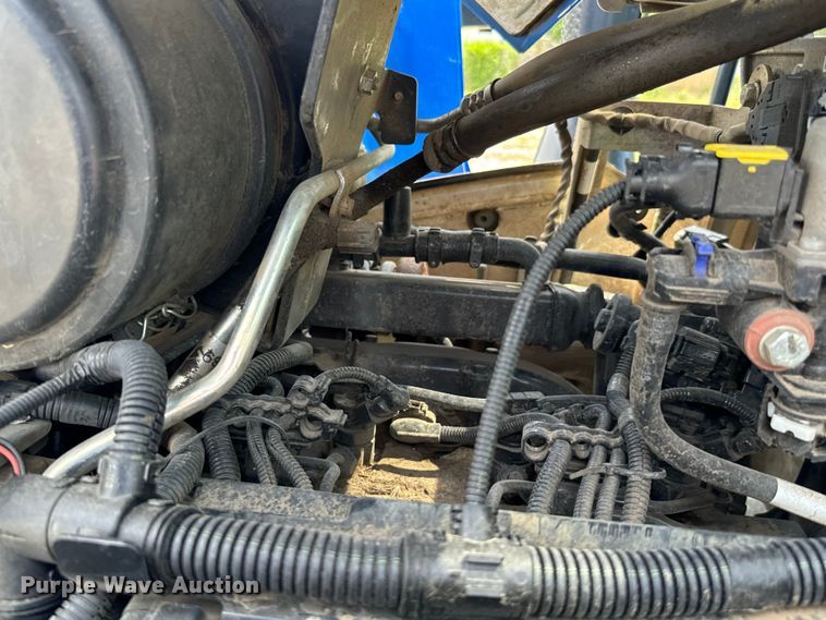 image for item NQ9567 2019 New Holland Powerstar 100 MFWD tractor