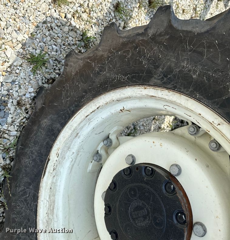 image for item NQ9567 2019 New Holland Powerstar 100 MFWD tractor