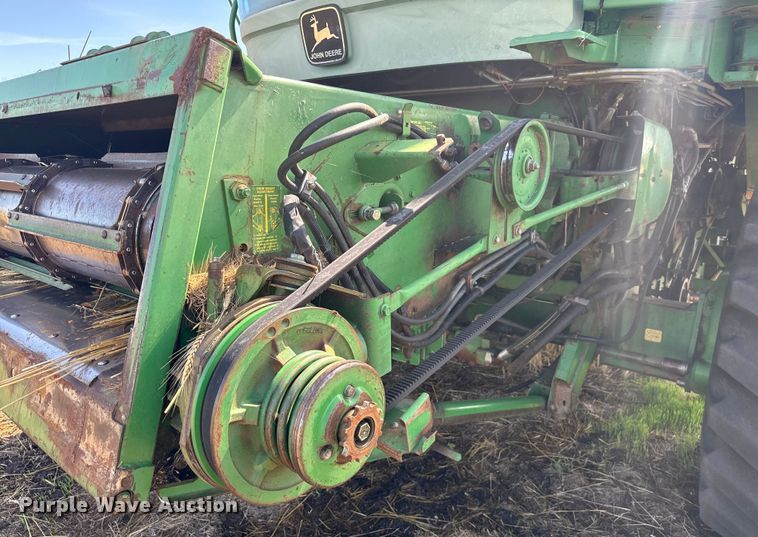 image for item NQ9571 1995 John Deere 9600 combine