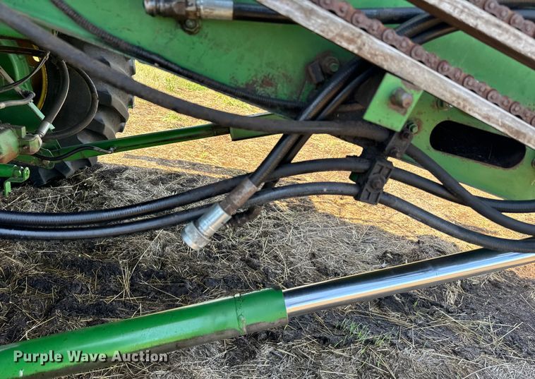 image for item NQ9571 1995 John Deere 9600 combine