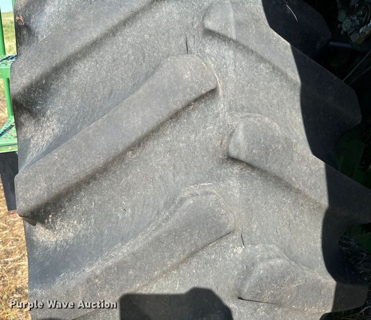 image for item NQ9571 1995 John Deere 9600 combine