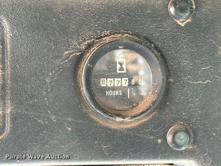 image for item NQ9573 Steiger Cougar III ST270 4WD tractor