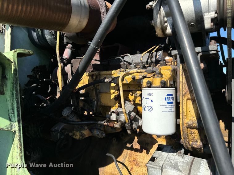 image for item NQ9573 Steiger Cougar III ST270 4WD tractor