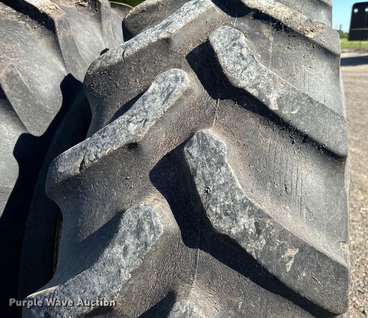 image for item NQ9573 Steiger Cougar III ST270 4WD tractor