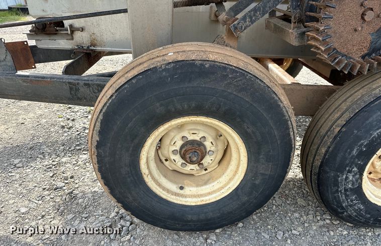 image for item NR9984 Adams  spreader