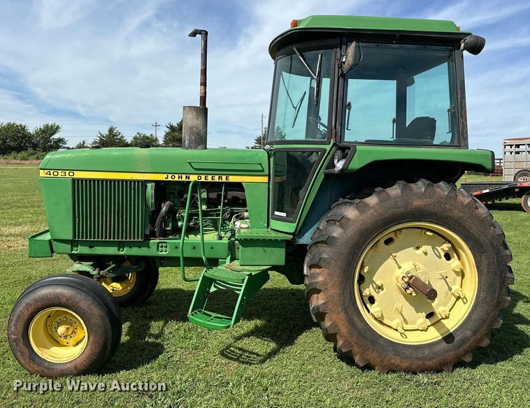 image for item NR9987 1974 John Deere 4030H tractor