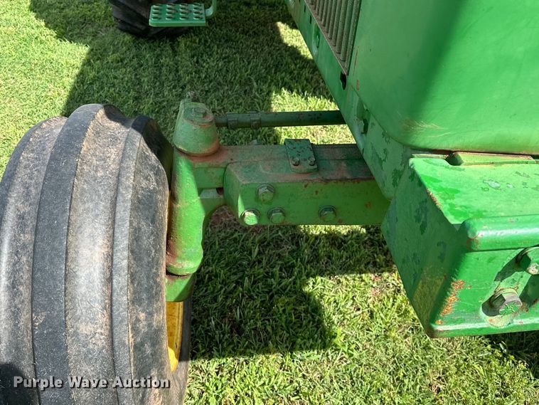 image for item NR9987 1974 John Deere 4030H tractor
