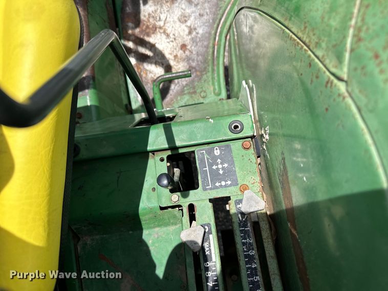 image for item OI9220 1996 John Deere 1070 tractor