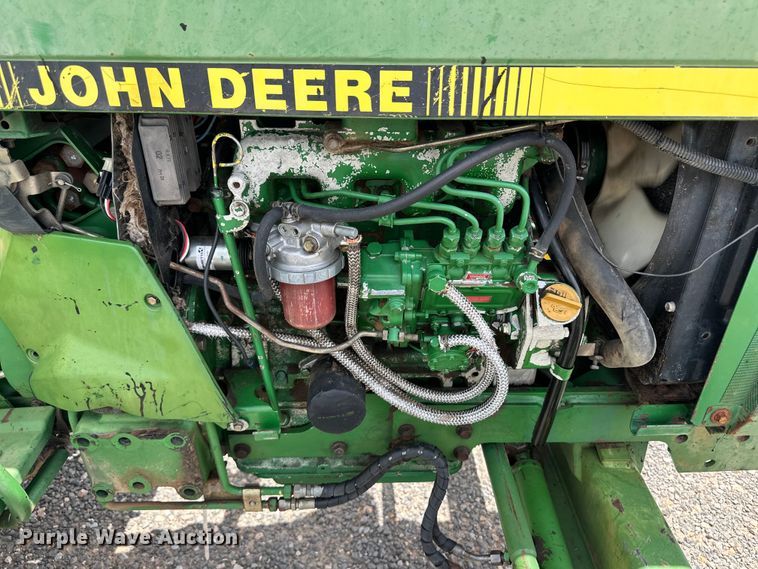 image for item OI9220 1996 John Deere 1070 tractor