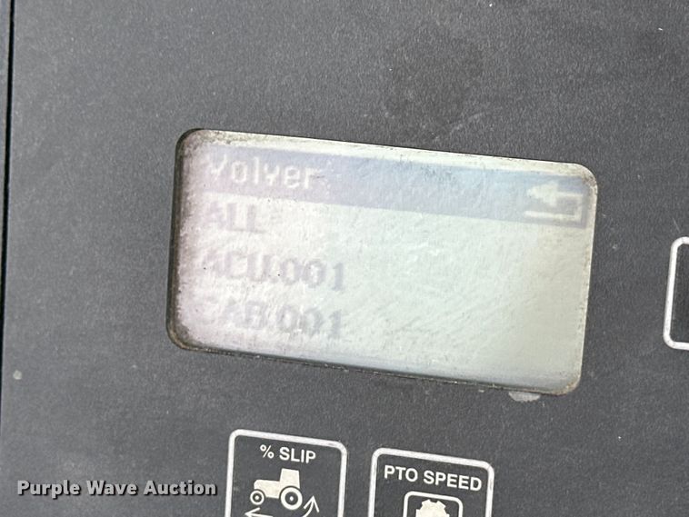 image for item OL9594 2010 John Deere 7630 MFWD tractor