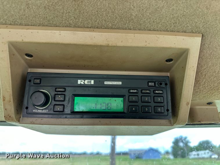 image for item OL9594 2010 John Deere 7630 MFWD tractor