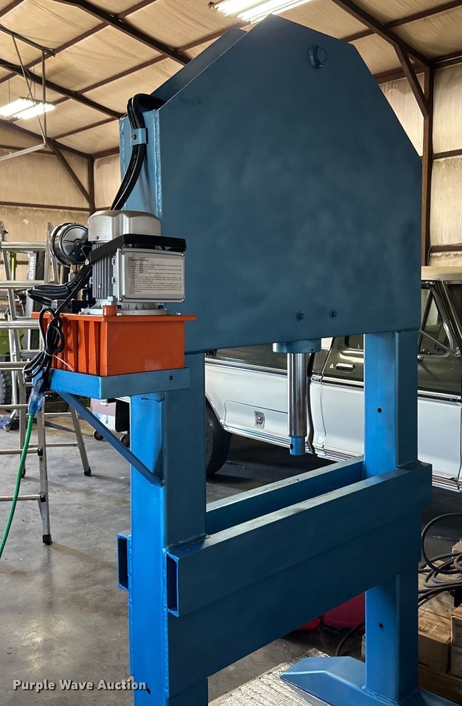 image for item OL9609 Shop built hydraulic press