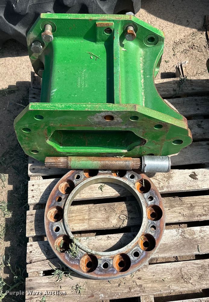 image for item OL9614 John Deere 9770 STS combine parts