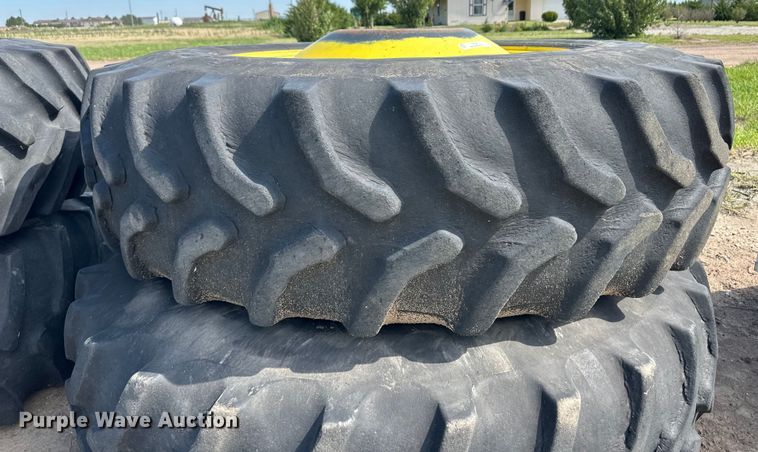 image for item OL9614 John Deere 9770 STS combine parts