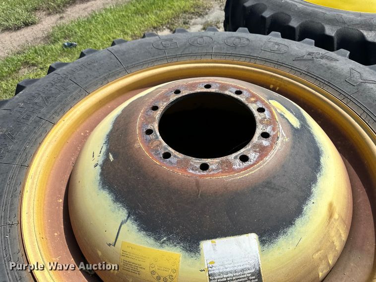 image for item OL9614 John Deere 9770 STS combine parts