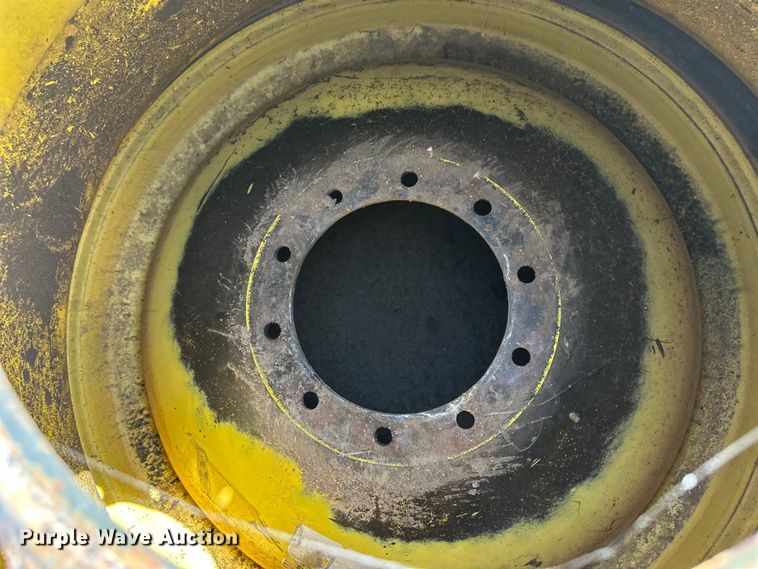 image for item OL9614 John Deere 9770 STS combine parts