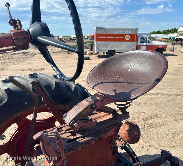 image for item OL9620 International Harvester McCormick Farmall 400 tractor